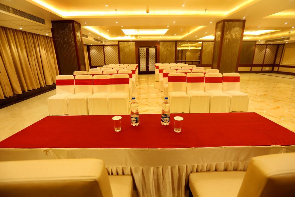 Awesome Palace Guwahati Exterior foto