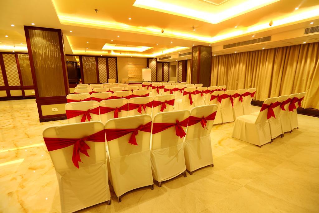Awesome Palace Guwahati Exterior foto