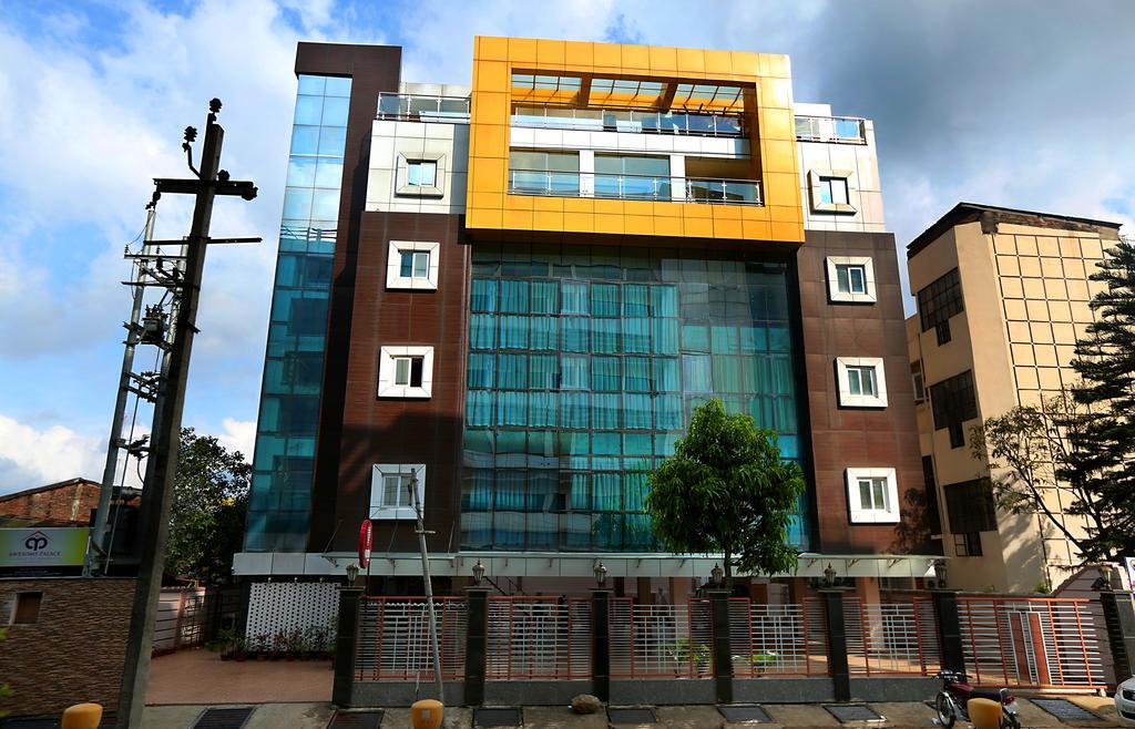Awesome Palace Guwahati Exterior foto
